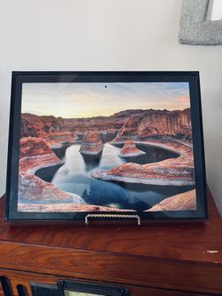 10”x13” Picture Frame - Picture Of Lake Powell, Utah Included