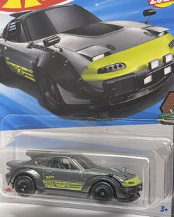 Mazda Miata Hot Wheels HW DREAM GARAGE 