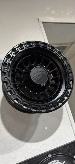 Lock offroad 17x9 8x165 new with tires