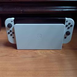 Nintendo Switch OLED 64GB W/ 2 Games 