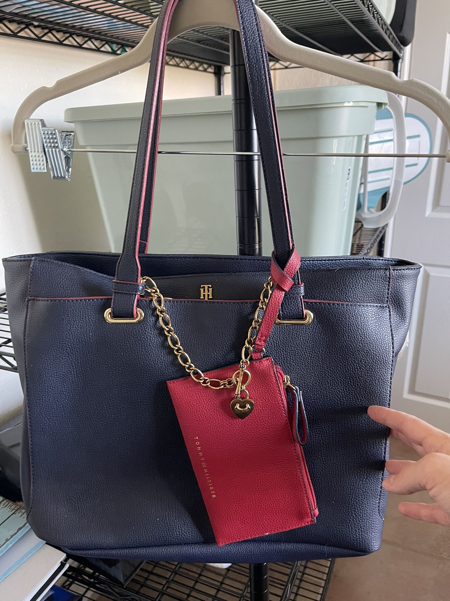 Tommy Hilfiger Navy Blue Red Leather Handbag Plus Gold Chaine