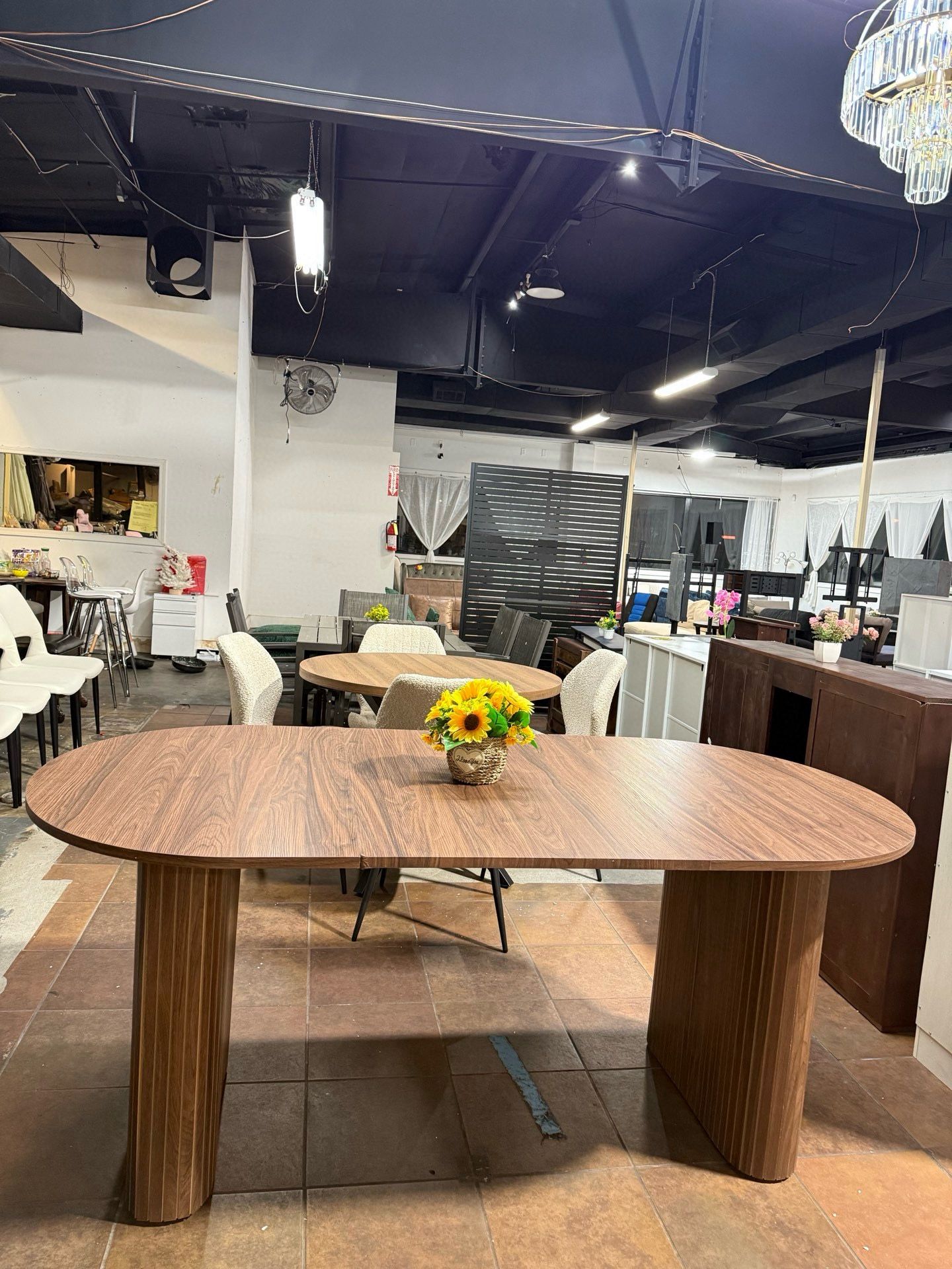 🔥Special Discount 🔥(Minor damage, but does not affect use) Modern farmhouse style 70.8-inch oval dining table, seats 4-6 people, suitable for dining