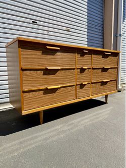 1960s MCM Walnut Dresser Mid Century Modern by Harmon MFG co