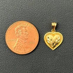 Jewelry 14k solid yellow gold pendant Heart charm 0.4 grams Heart ONLY