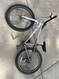 Youth mountain bike