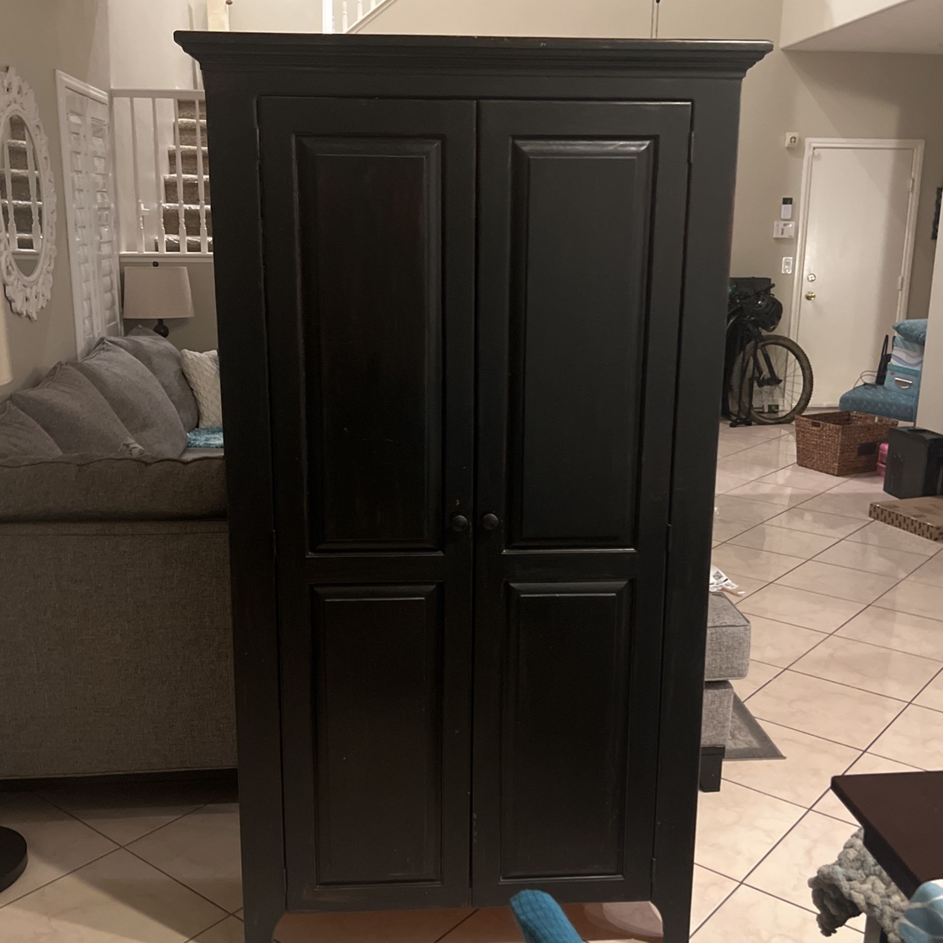 Black Cabinet/armoire 