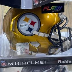 PITTSBURGH STEELERS MINI FOOTBALL HELMET
