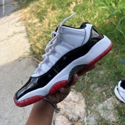 Jordan 11's size 5.5y for Sale in Bakersfield, CA - OfferUp