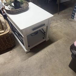 End tables farmhouse style