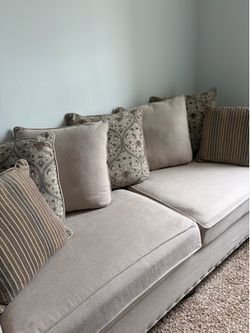 Modern Beige Sofa with Accent Pillows – Excellent Condition