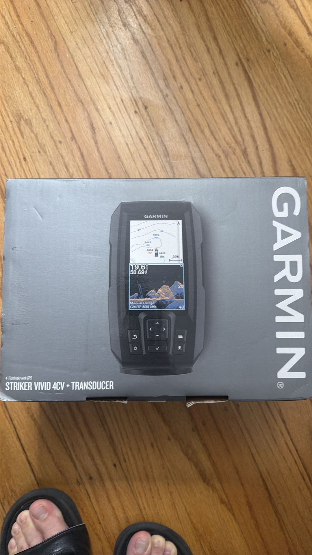 Garmin Striker Vivid 4CV+tranducer 4”