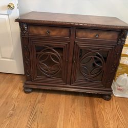Wine Dresser