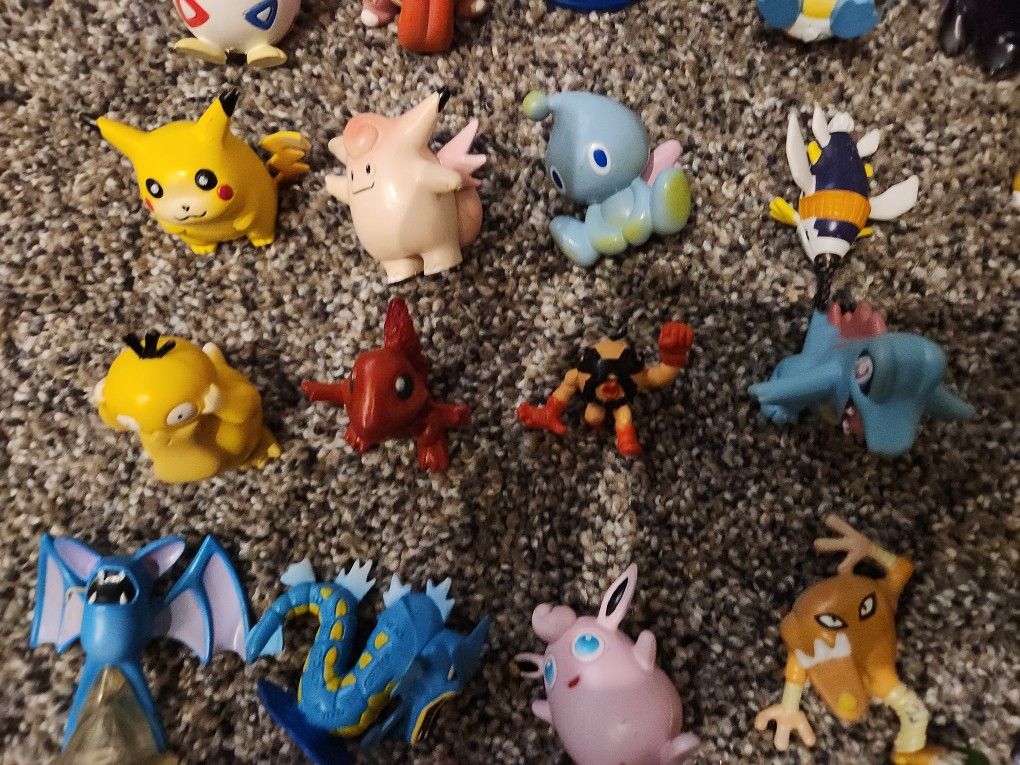 Vintage 90’s 2000 Pokemon Figures. Tomy. Loose. Huge Lot! As is