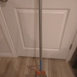 Wide Floor Scraper and Stripper W Handle And Foot Peg