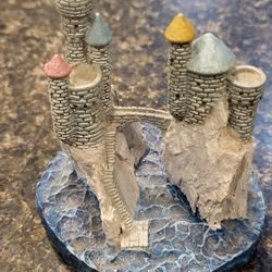 Souvenir Willow Bridge figurine