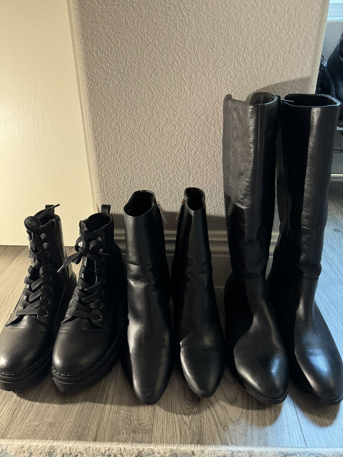 Women’s boots 8.5&9