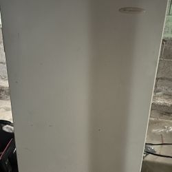 Frigidaire Fridge 