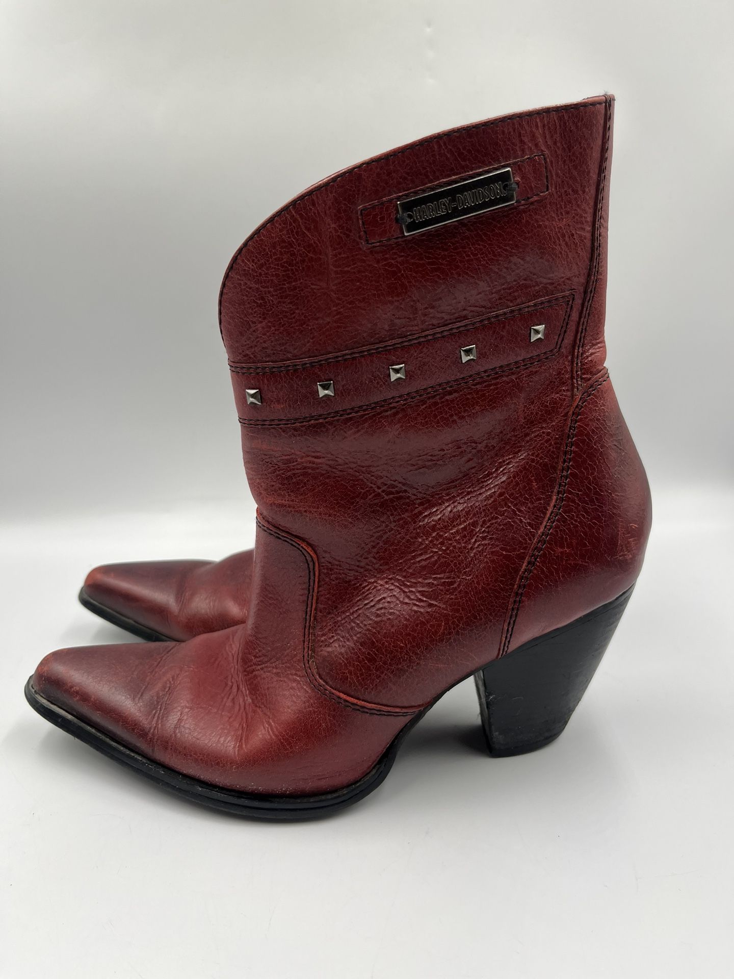 Harley Davidson Womens 6 Red Leather Cowboy Style Boots With Studs & Cone Heel