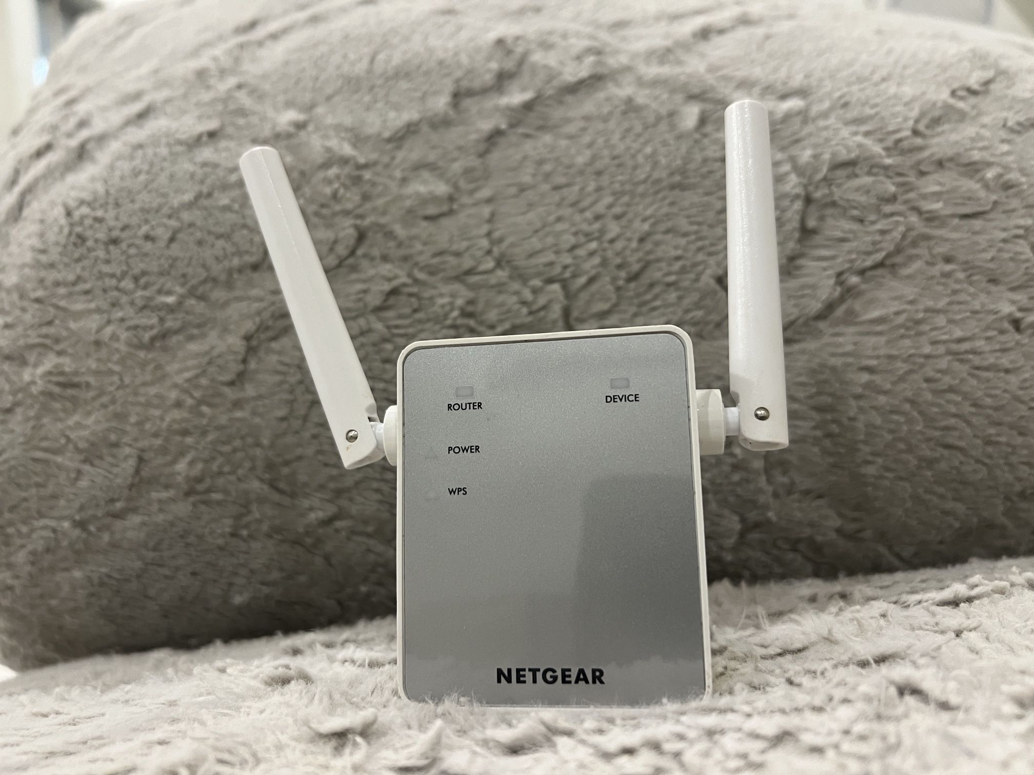 NETGEAR Wi-Fi Range Extender EX3700 / AC750
