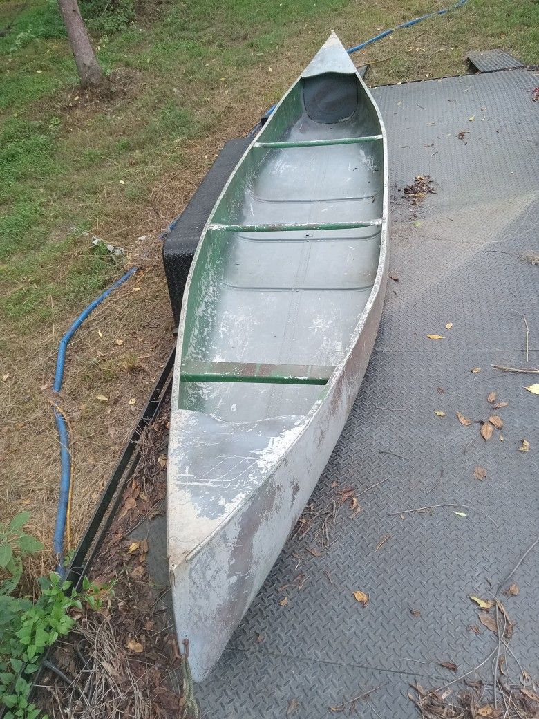 14 Ft. Canoe