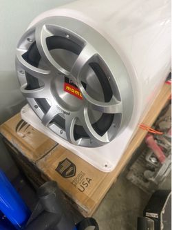 Marine subwoofer amp and speakers