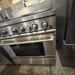 36” JENN AIR GAS RANGE STAINLESS STEEL
