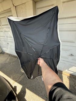 HELLOLEIBOO Car Windshield Sun Shade Umbrella 57” x 32” – Like New