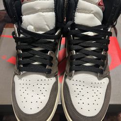 Air Jordan 1 Travis Scott Mocha High (R E P S) size 10.5
