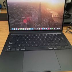 Apple MacBook Air M2 13.6-inch 8GB 256GB SSD with AppleCare+