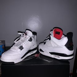Jordan 4’s retro OG FC