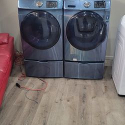 Samsung Washer And Electrical Dryer Set 