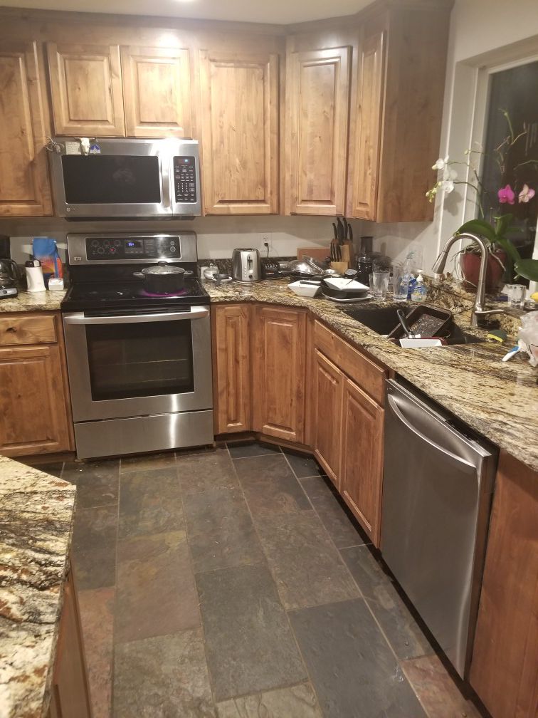 LG kitchen appliances $1000 firm