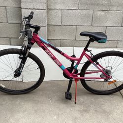 26” Mountain Giant Ground Zero Bike For Womens 6 Speeds Excellent Condition $165