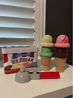 Melissa and Doug Ice Cream Set