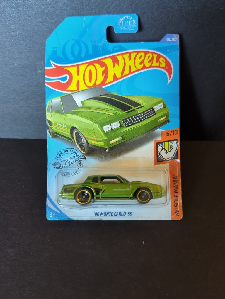 Hot Wheels Muscle Mania Green '86 Monte Carlo SS