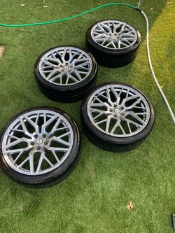 5x114.3 35 Shift Spring 20in Chrome Wheels W/ Tires