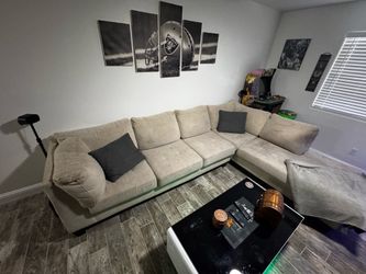Beige Right-Facing Chaise Sectional – $150