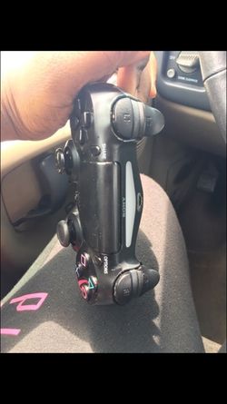PS4 controller