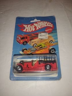New Sealed Vintage Old 1983 Hot Wheels Old Number5 Fire Engine #1695 - in very good condition