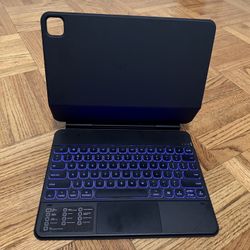 Logitech Combo Touch Keyboard Case for Ipad pro 12.9 (5th generation)