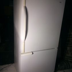 Kenmore Bottom Cabinet Refrigerator Works Like New 33.5"Wx68"H