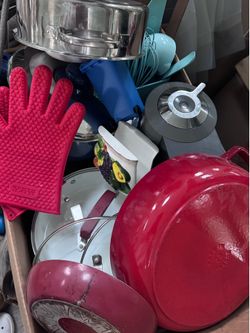 Kitchen items, air fryer, Nespresso and more!