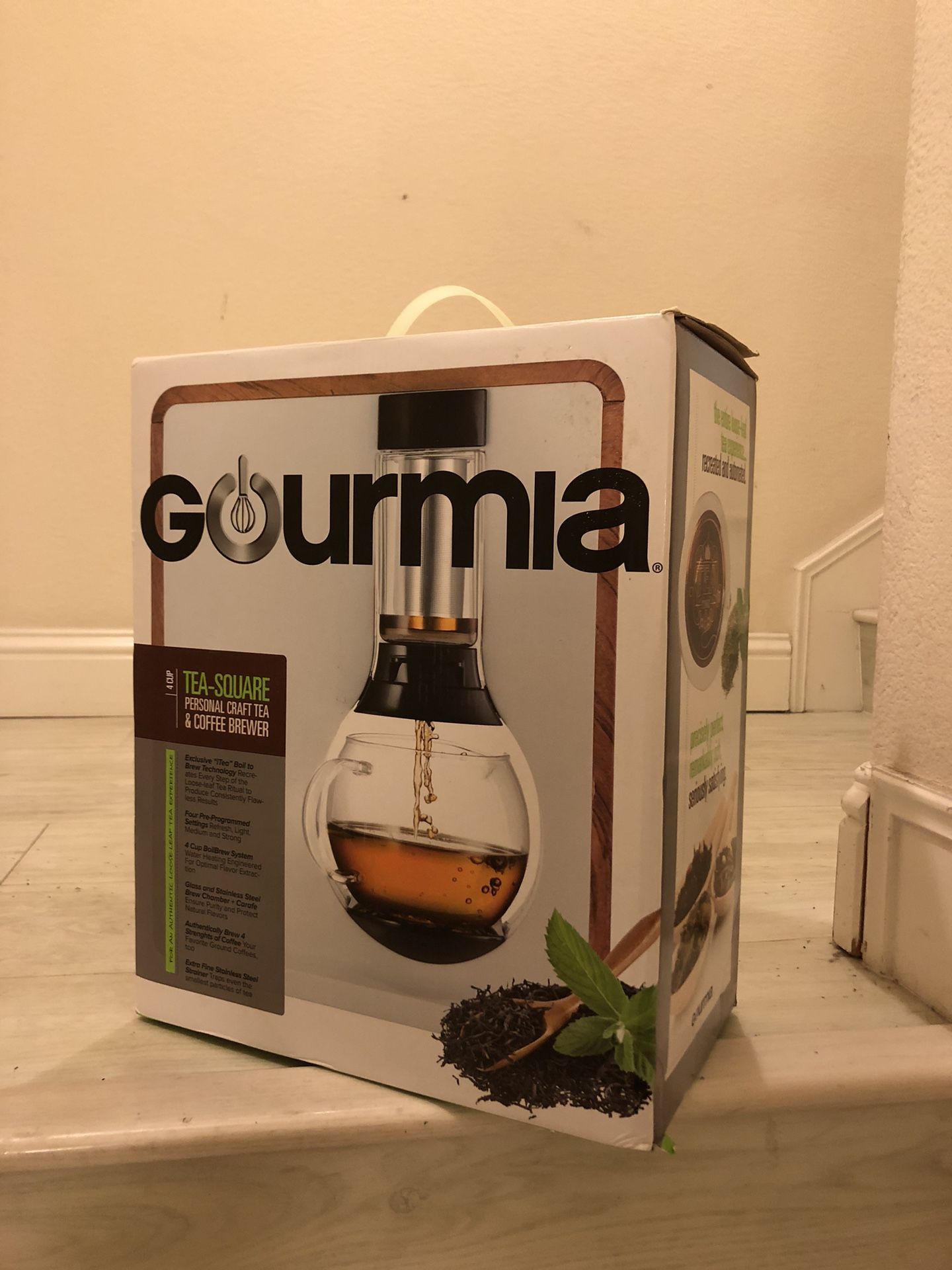 Gourmia GTC8000 Fusion Tea Loose Leaf Tea Maker - Loose Leaf Teas Single Button Brewing System