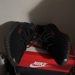 Yeezy Bred 350 V2 Size 9