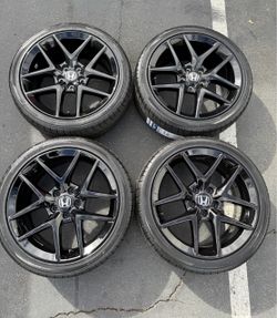 18” Honda Civic OEM Wheels + Tires Brand New Kumho Tires 60k+ Miles Rated Set 4