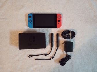 NINTENDO SWITCH IN EXCELLENT CONDITION