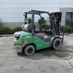 Forklift 
