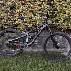 2023 Trek Slash 9.8 GX M/L Brand New-With Receipt!