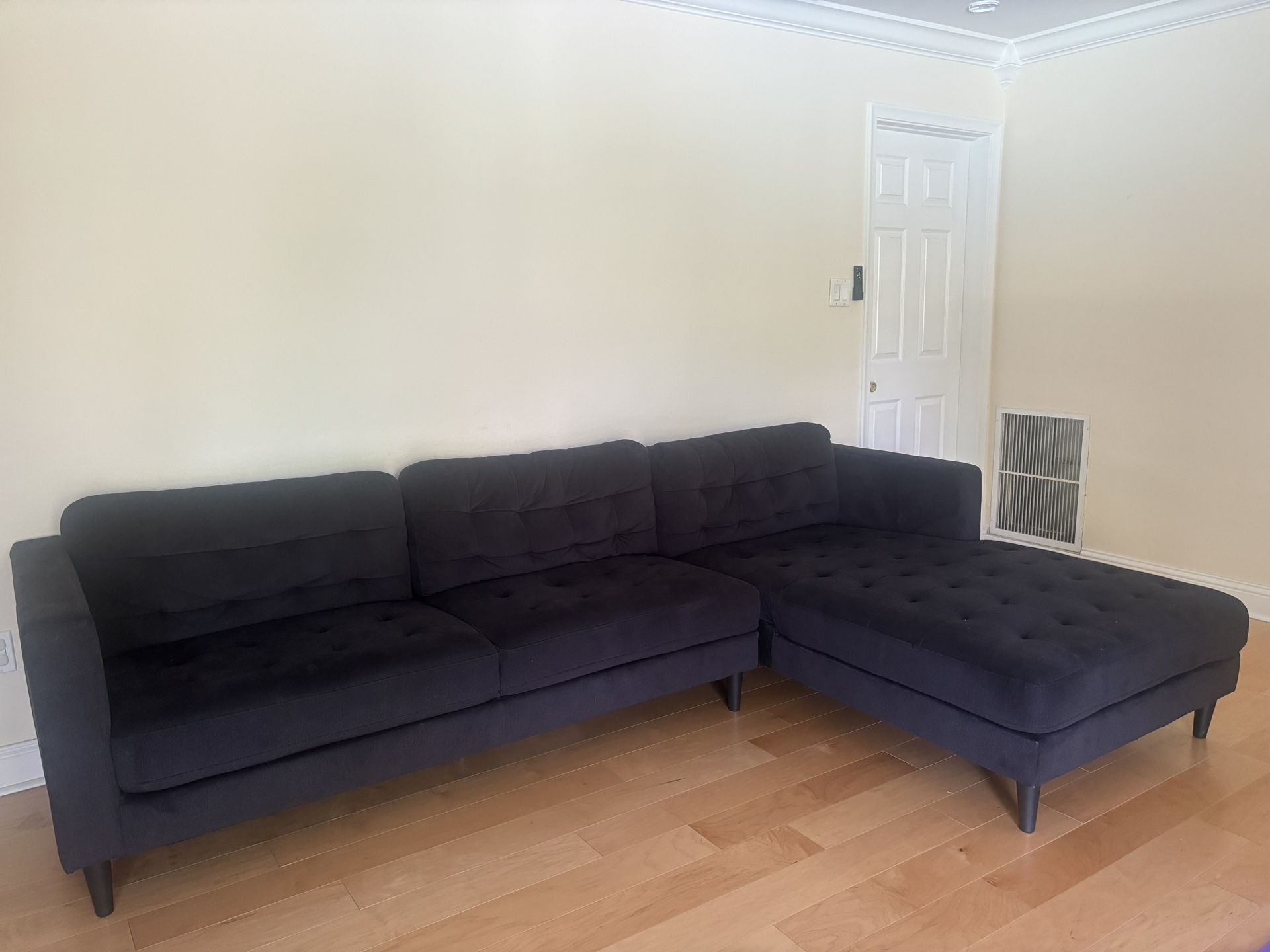 Sectional Couch - Black