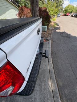 Step hitch for truck